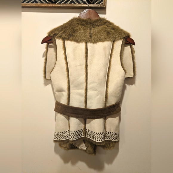 Guess Los Angeles faux fur faux suede western style vest, size small - Picture 12 of 12
